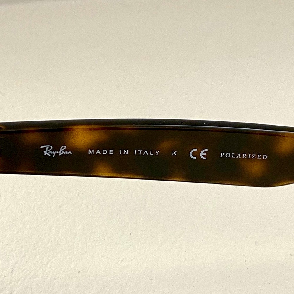 Ray Ban New Wayfarer Polarized Unisex Tortoise Authentic (Brand New) - Picture 5 of 11